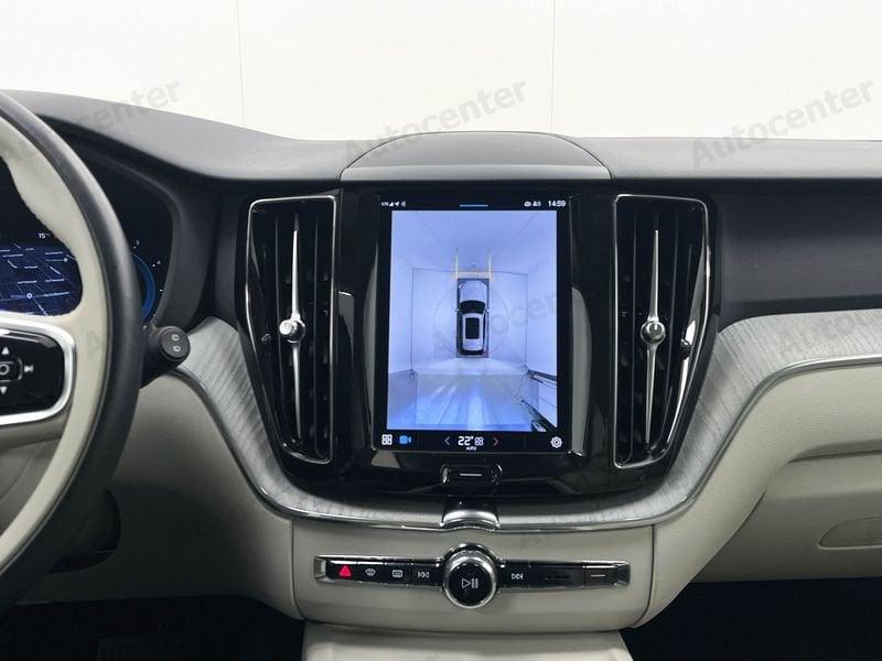 Volvo XC60 B4 (d) AWD AUT PLUS DARK **AUTOCARRO N1**