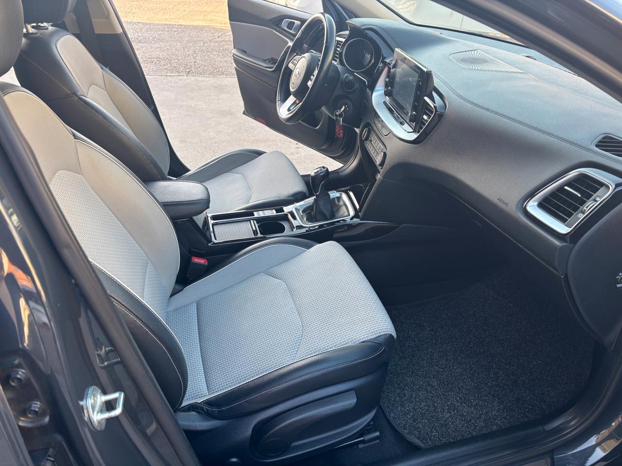 Kia XCeed 1.6 CRDi 115 CV Style-2021