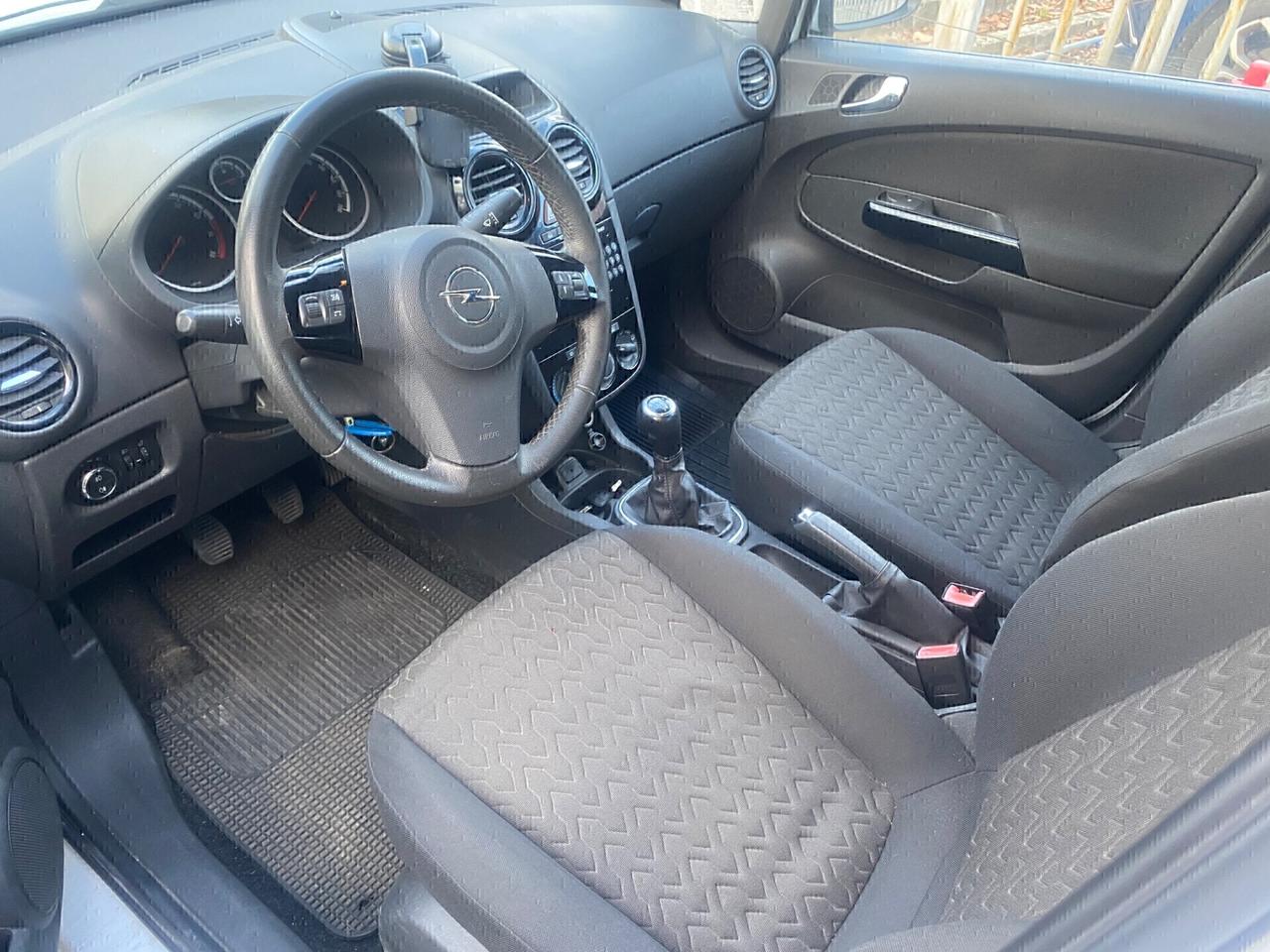 Opel Corsa 1.2 5 porte Edition NEOPATENTATI