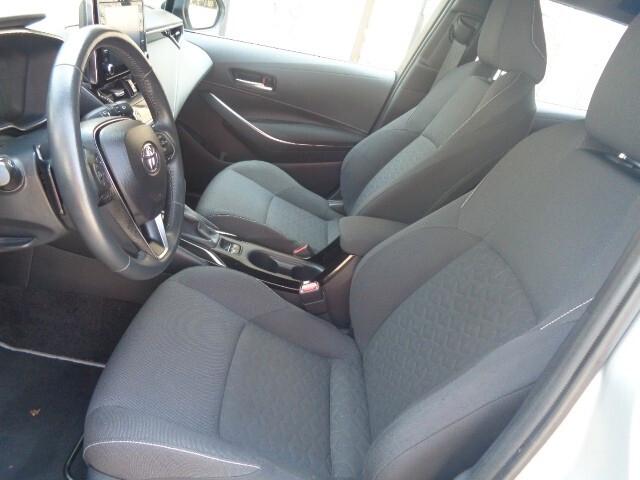 Toyota Corolla Touring Sports 2.0 Hybrid Business