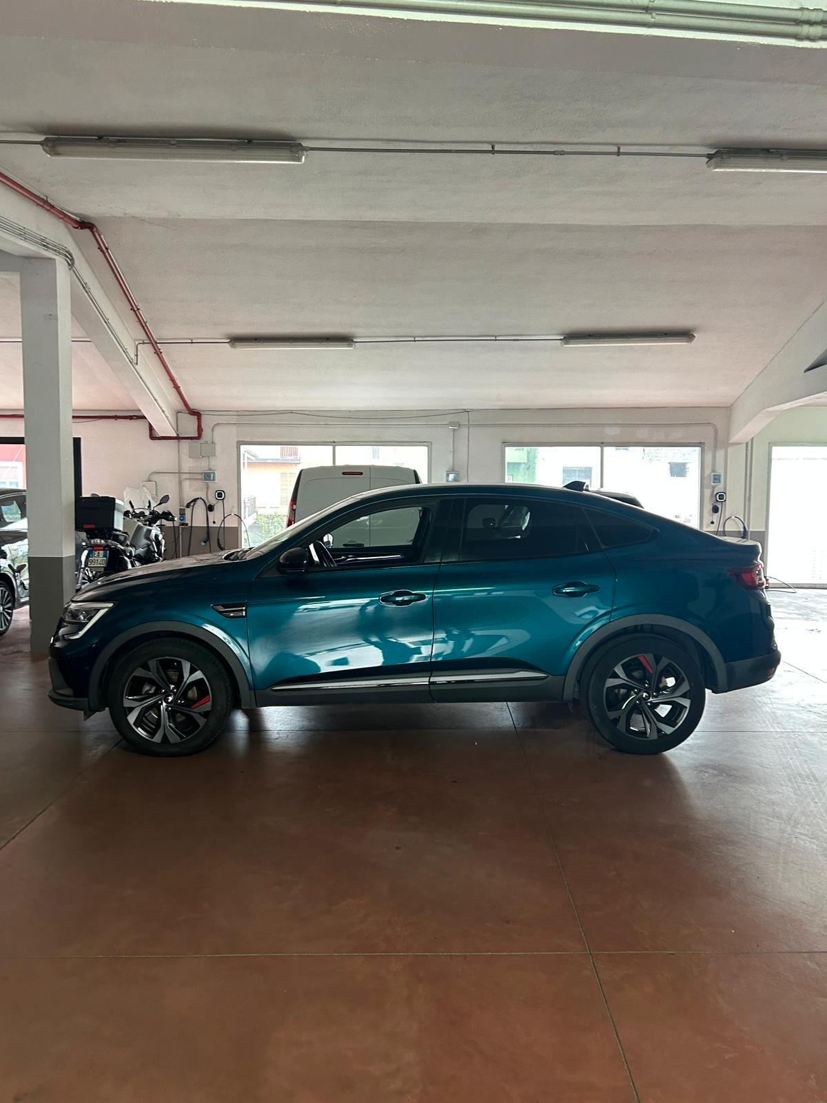 Renault Arkana Hybrid E-Tech 145 CV R.S. Line