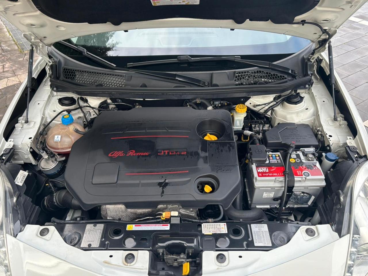 Alfa Romeo Giulietta 2.0 JTDm-2 140 CV Exclusive