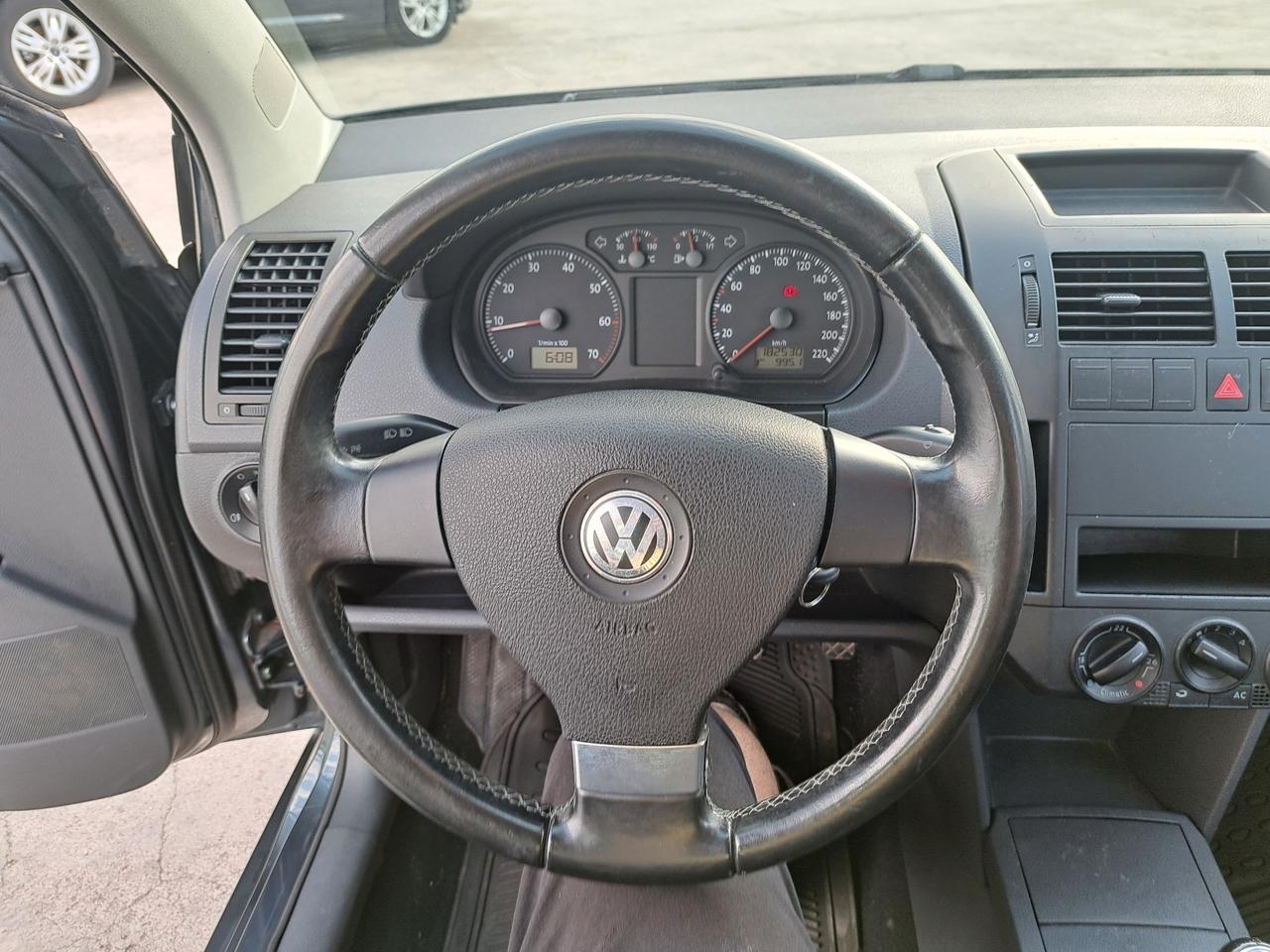 Volkswagen Polo 1.2 BENZINA - 2009 UNTIED
