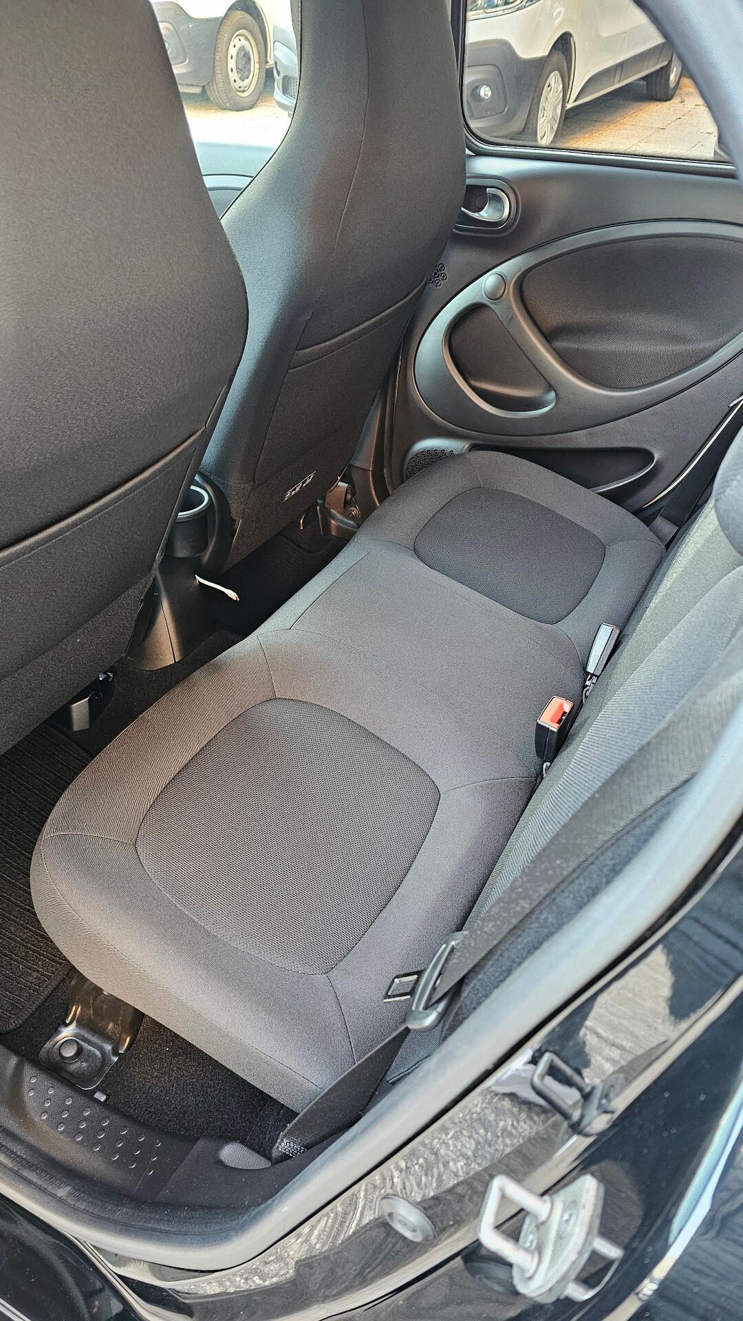 Smart ForFour 90 0.9 Turbo twinamic Passion PACK SPORT UNIPRO NAV ANDROID 16