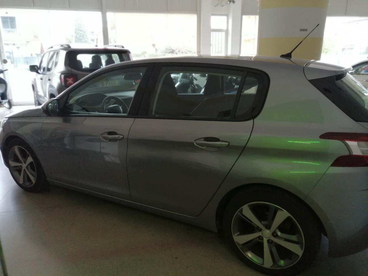 Peugeot 308 1.6 HDi 92 CV Business