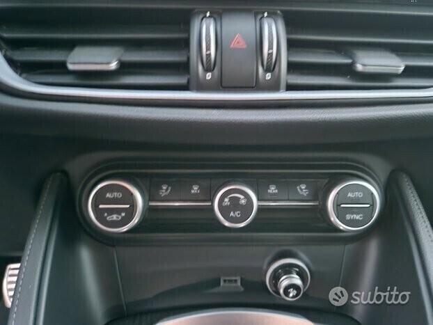 Alfa Romeo Stelvio 2.2 160 CV AT8 Business - 2022