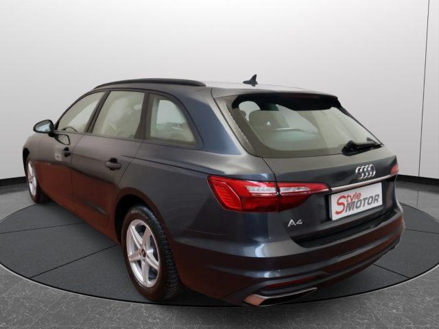 AUDI A4 Avant 30 TDI/136 CV S tronic Business