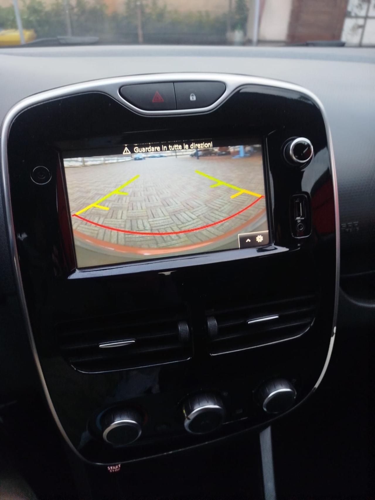 Renault Clio dCi 8V 75 CV Start&Stop 5 porte Energy Duel