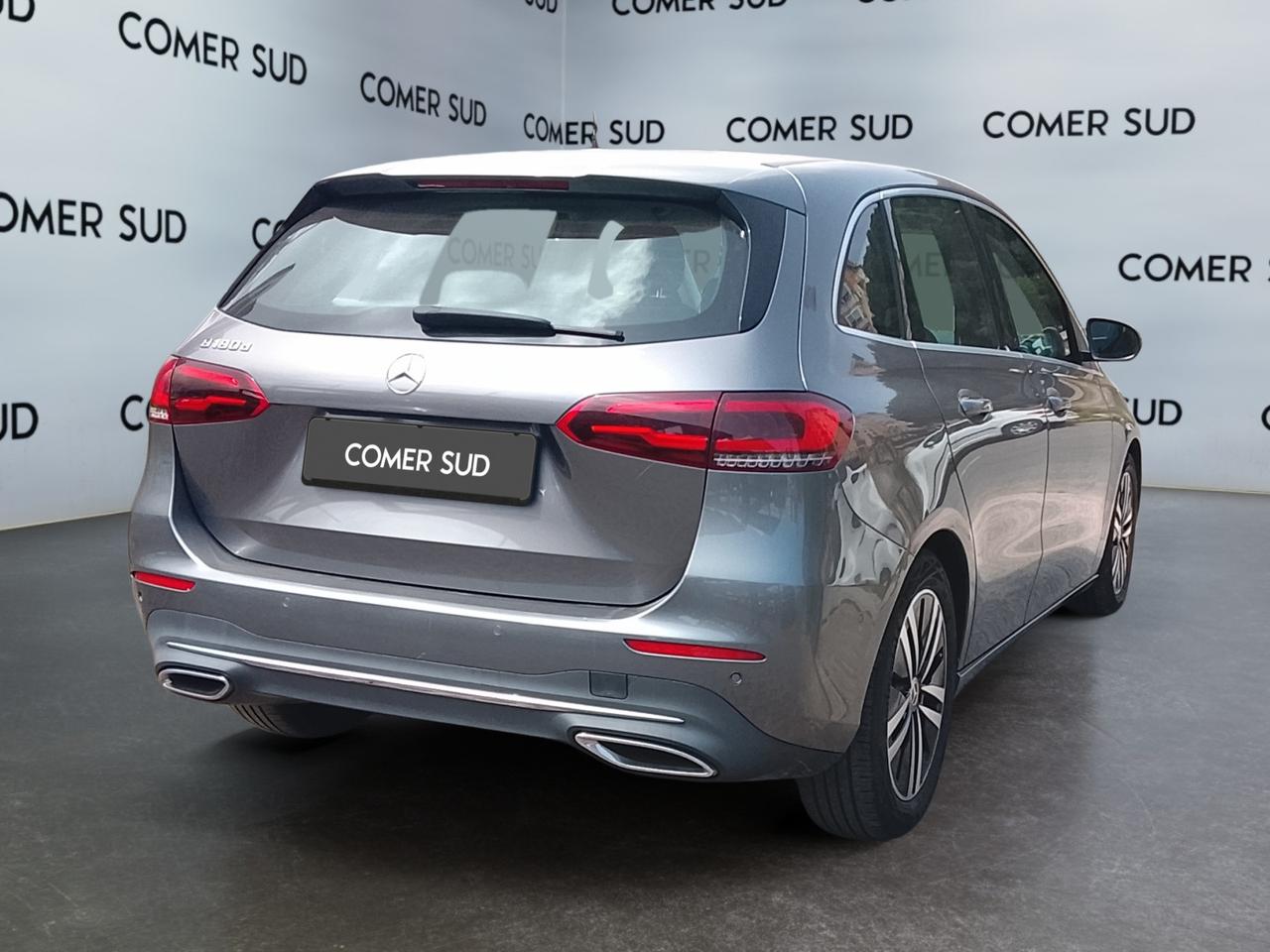 Mercedes-Benz Classe B - W247 2018 - B 180 d Sport Plus auto