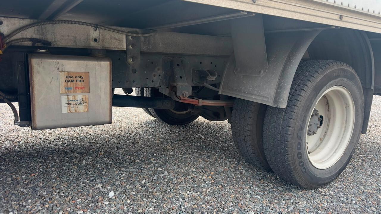 Isuzu NPR/NKR NPR 65 3.9 TD PL Telaio Cabinato