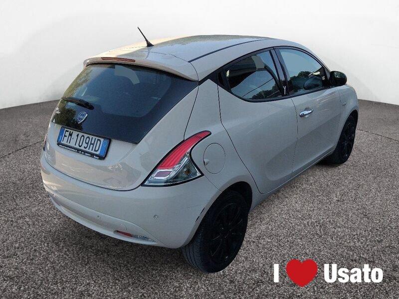 Lancia Ypsilon III 2015 1.2 Gold 69cv my16