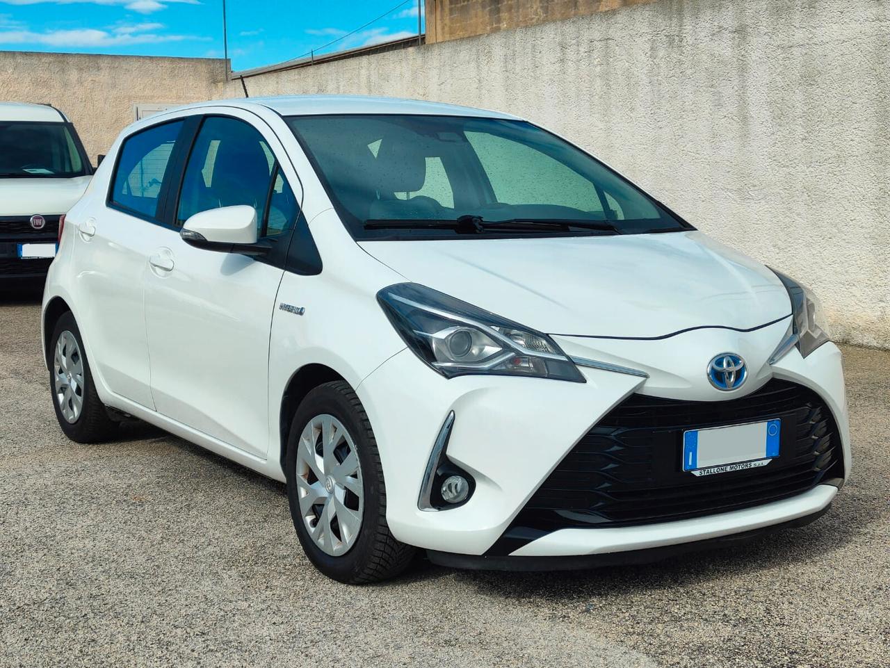 Toyota Yaris 1.5 CC 73 CV Hybrid Business 2018