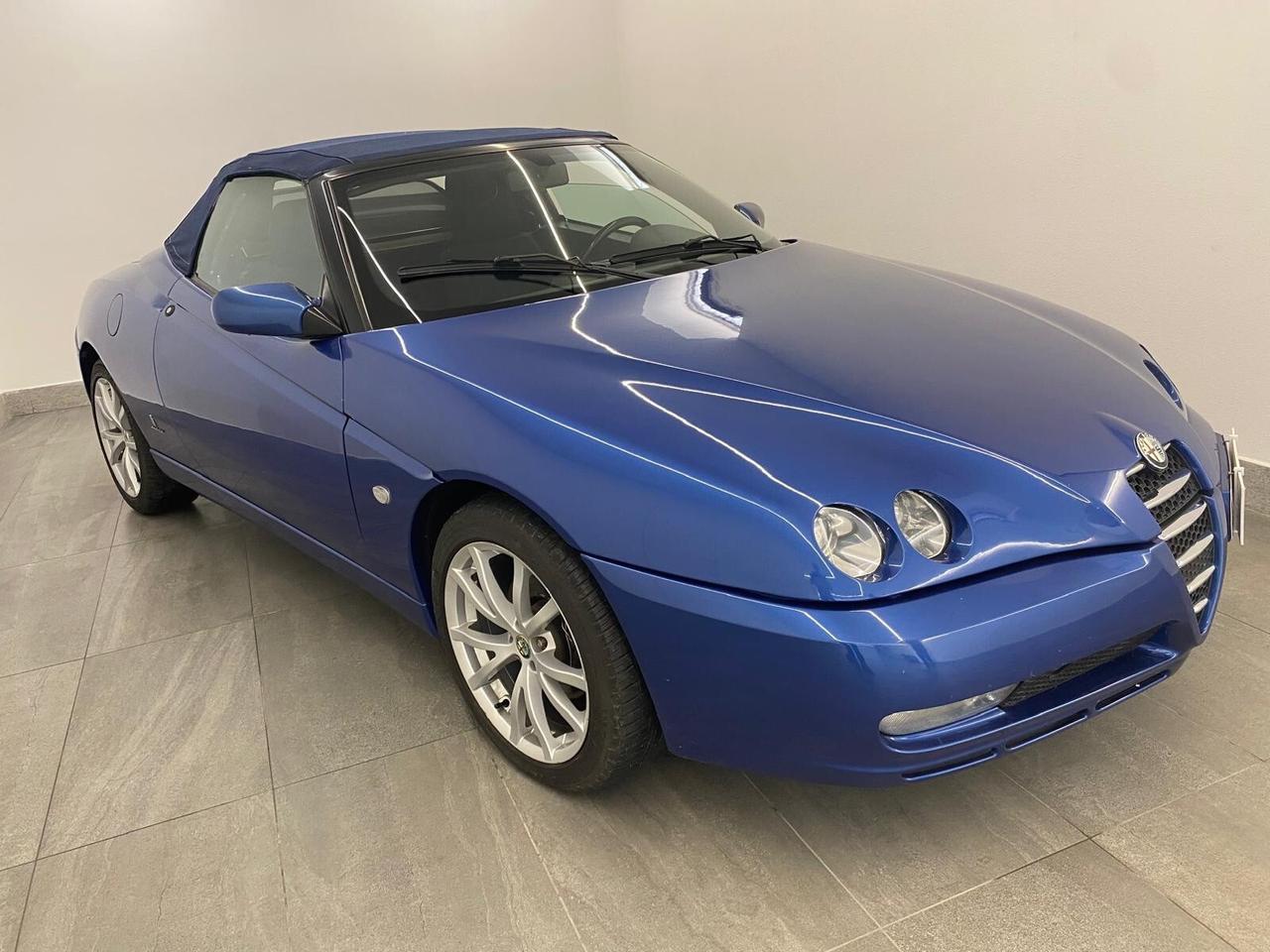 Alfa Romeo GTV Blu Reims