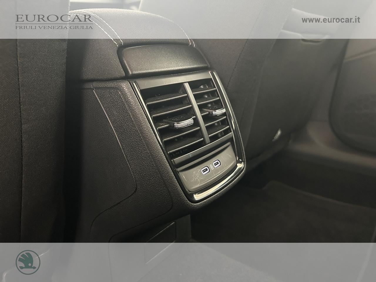 Skoda Kamiq 1.0 tsi selection 115cv