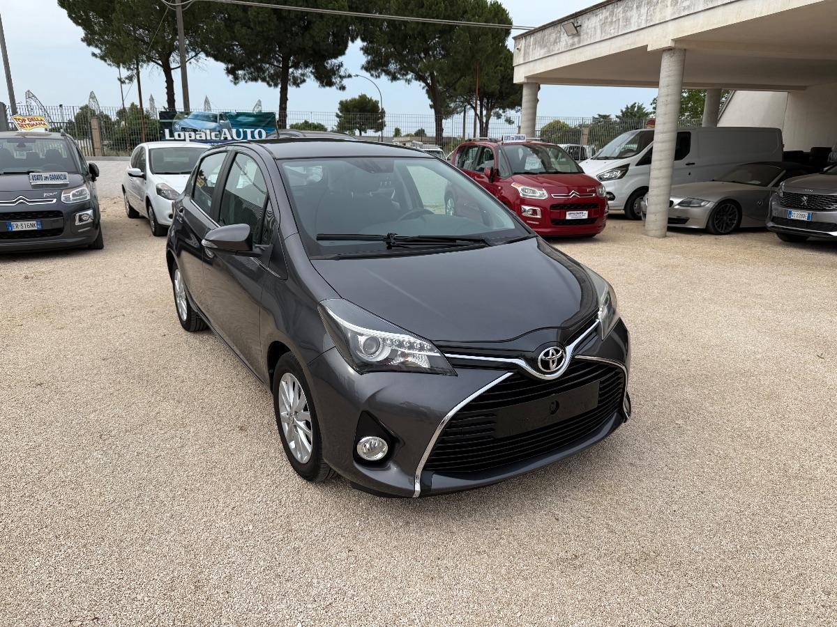 TOYOTA - Yaris - 1.4 D-4D 5p. Lounge MY 16 ; Adatta ai Neopatentati