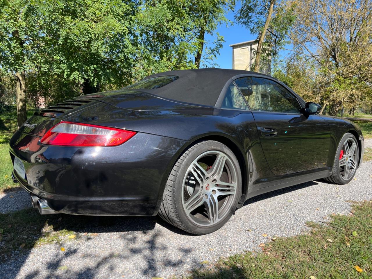 Porsche 911 Carrera 4S Cabriolet