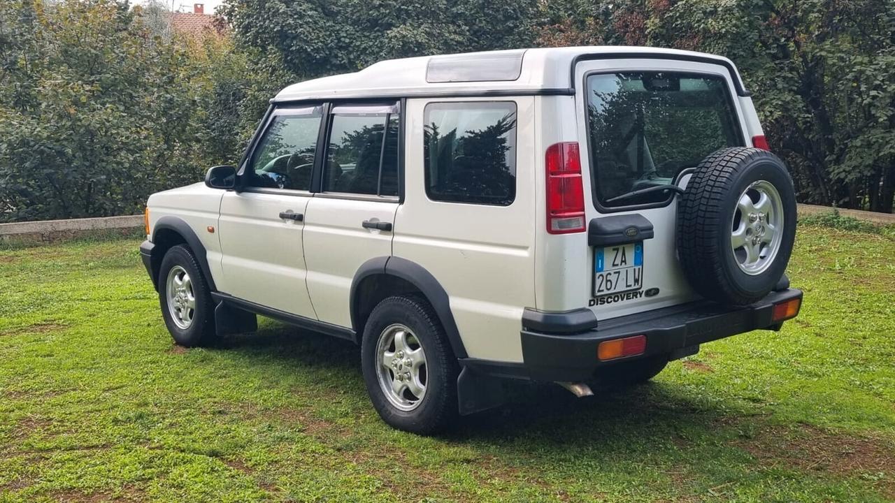 Land Rover Discovery 2.5 Td5 5 porte 2001 LEGGI TESTO