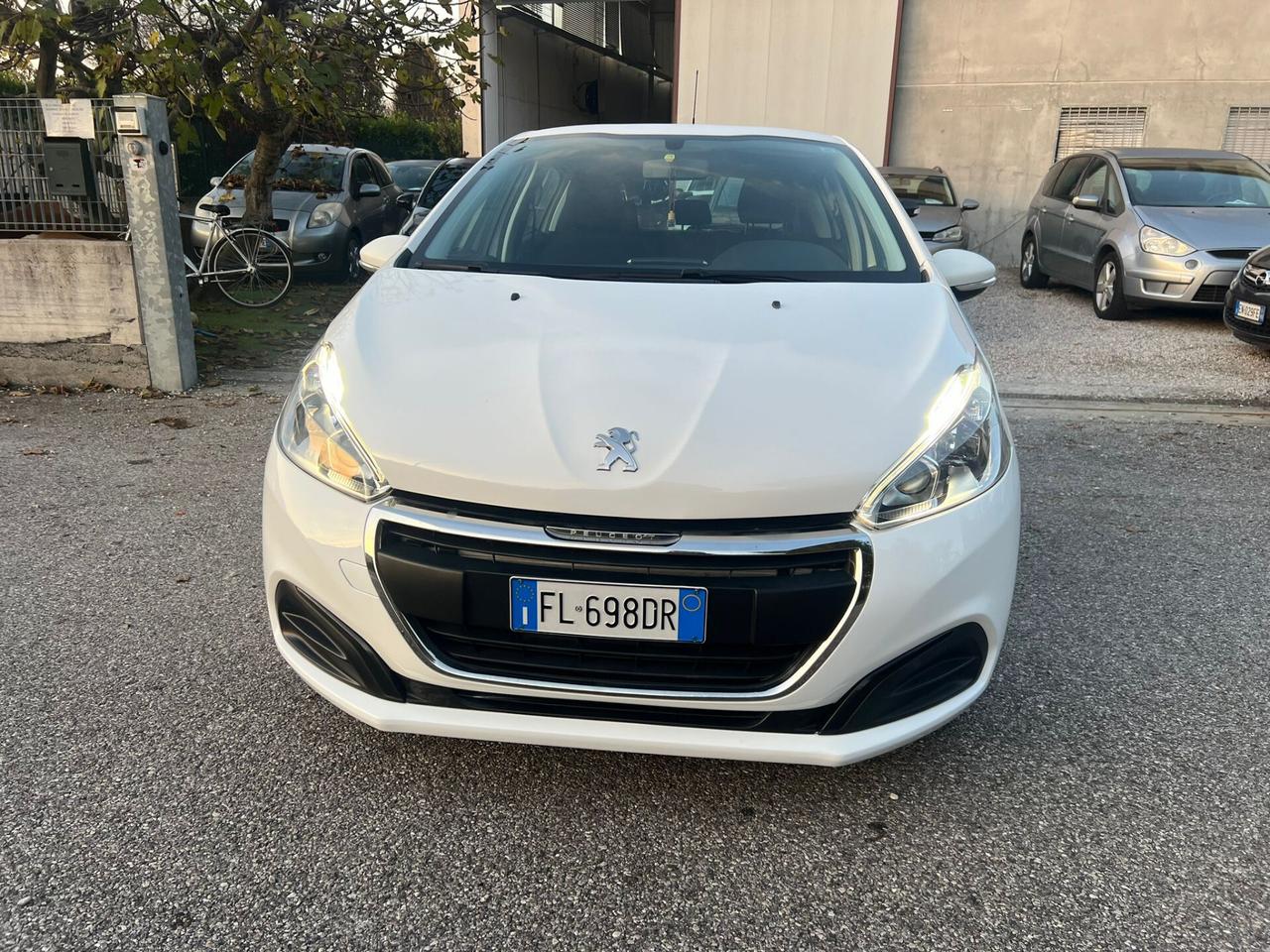 Peugeot 208 BlueHDi 75 S&S 5 porte Active Ok neopatentato