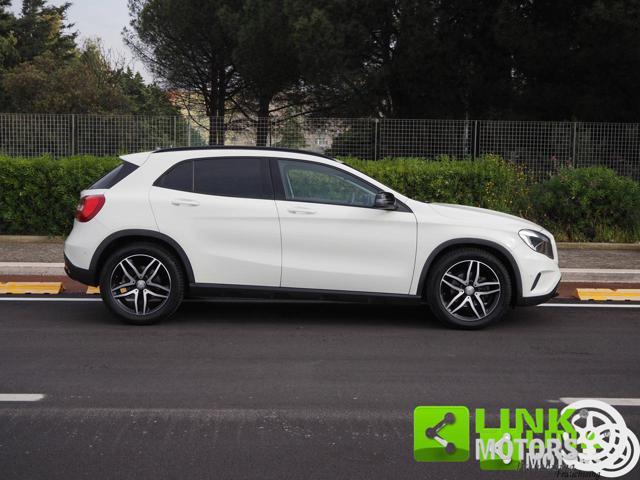MERCEDES-BENZ GLA 200 d Sport autom
