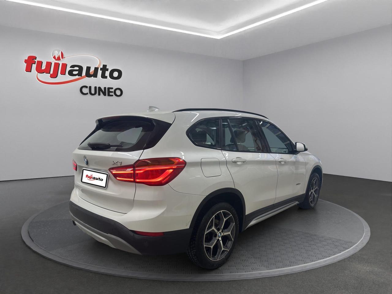 Bmw X1 sdrive18d xLine auto