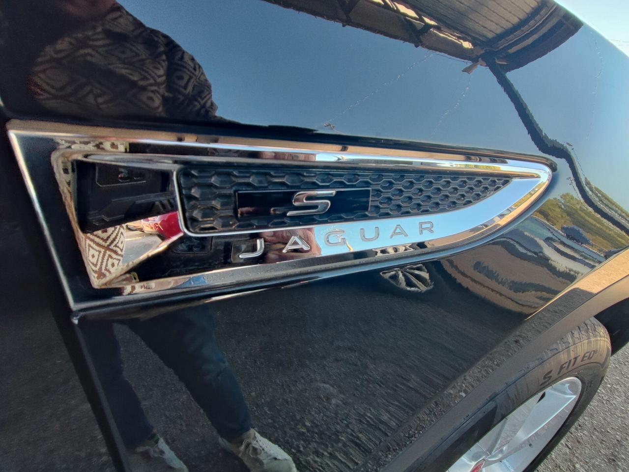 Jaguar E-Pace 2.0 AWD aut. R-Dynamic HSE