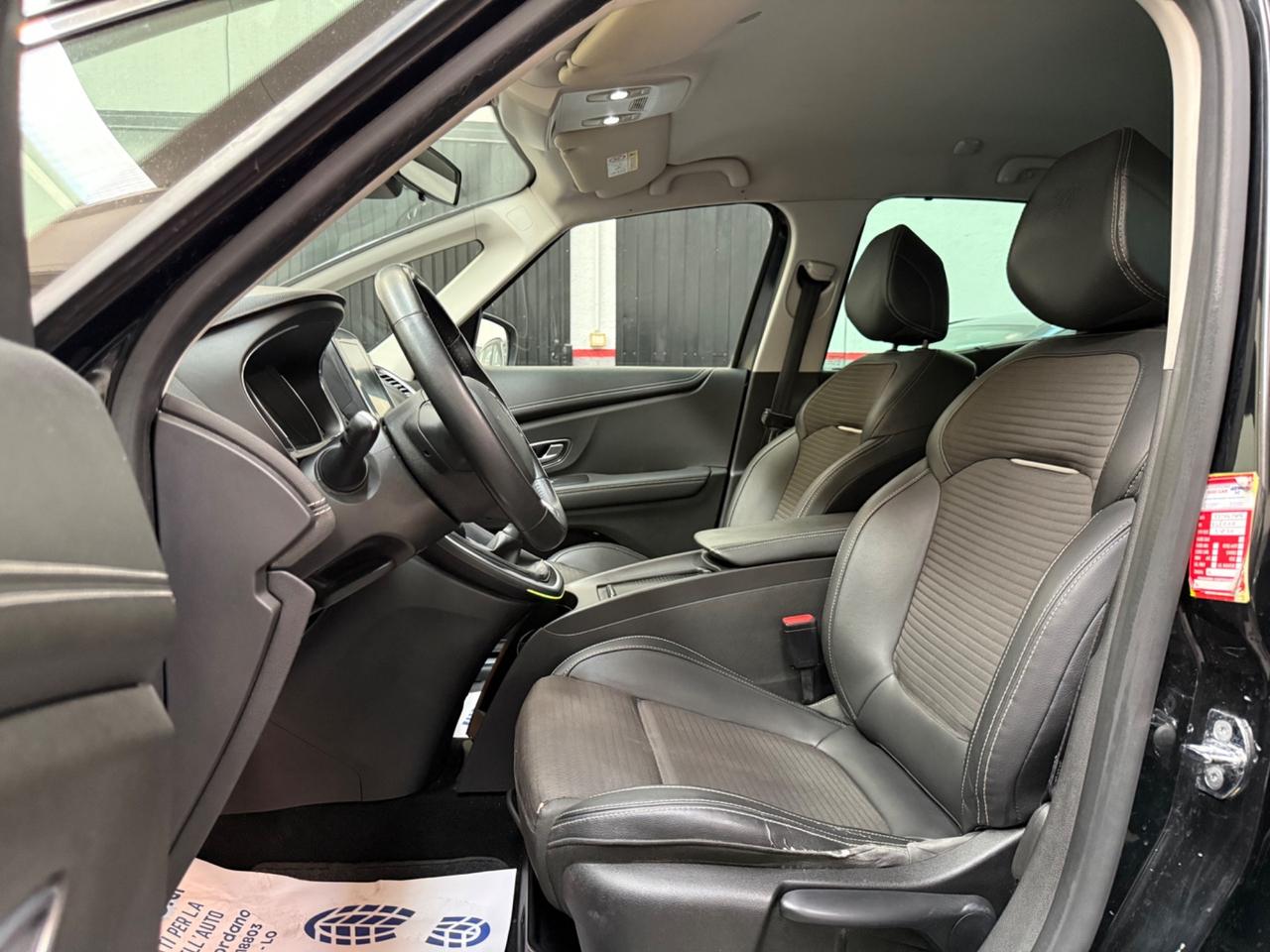Renault Scenic Scénic dCi 8V 110 CV EDC Energy Bose