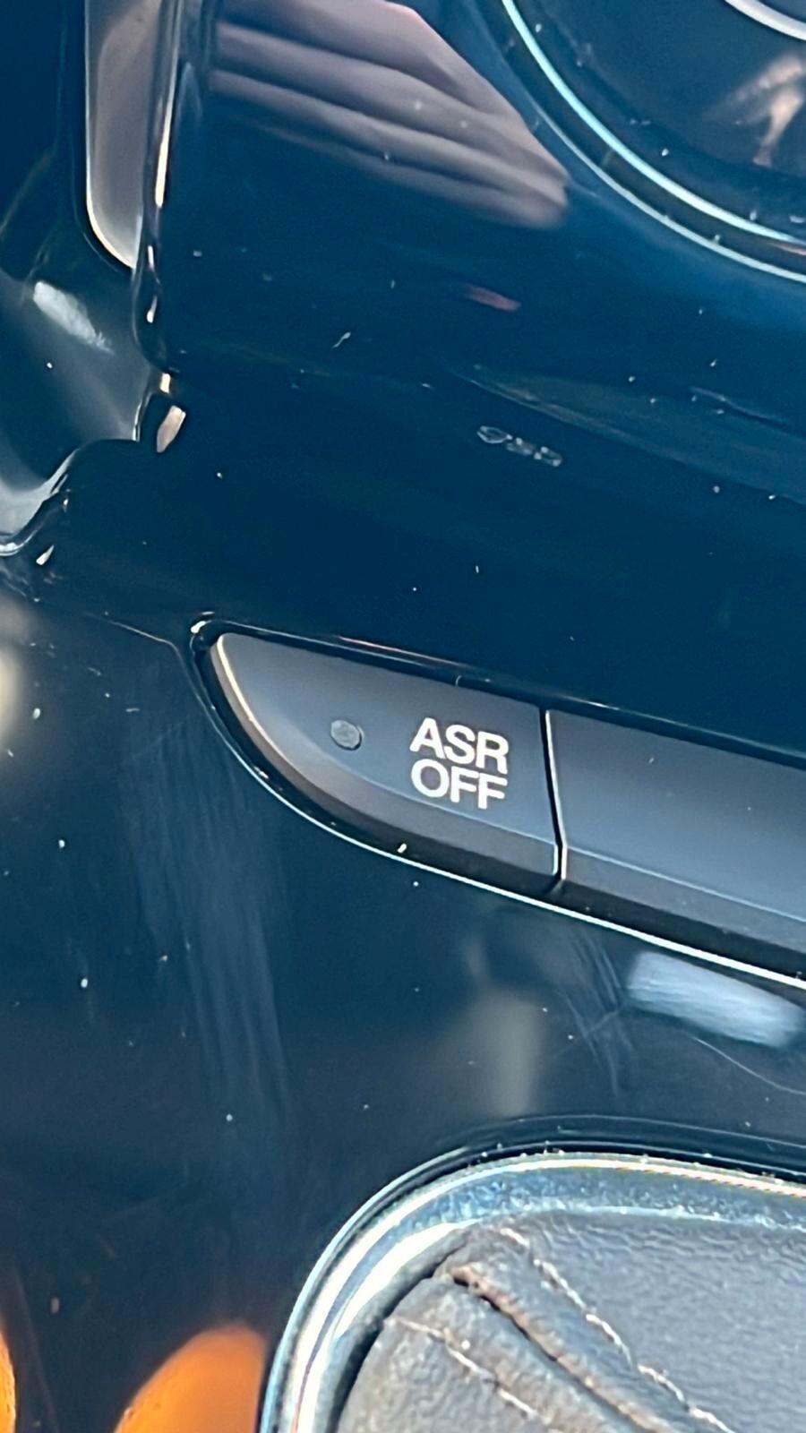 Lancia Ypsilon 1.2 69 CV 5 porte GPL Ecochic Silver NEOPATENTATI