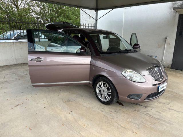 LANCIA Ypsilon 1.2 69 CV Platino OK NEOP INTERNI IN PELLE