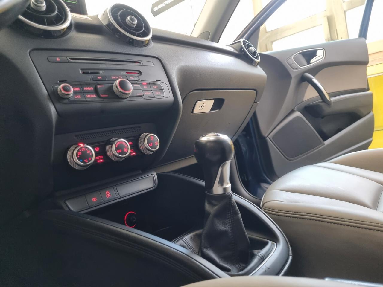 Audi A1 SPB 1.6 TDI 105 CV Ambition, PELLE, BI-XENON, NAVI