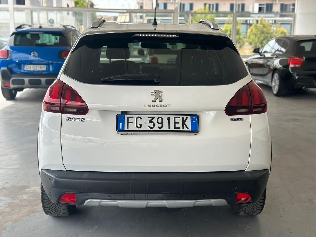 Peugeot 2008 BlueHDi 100 Allure 2016
