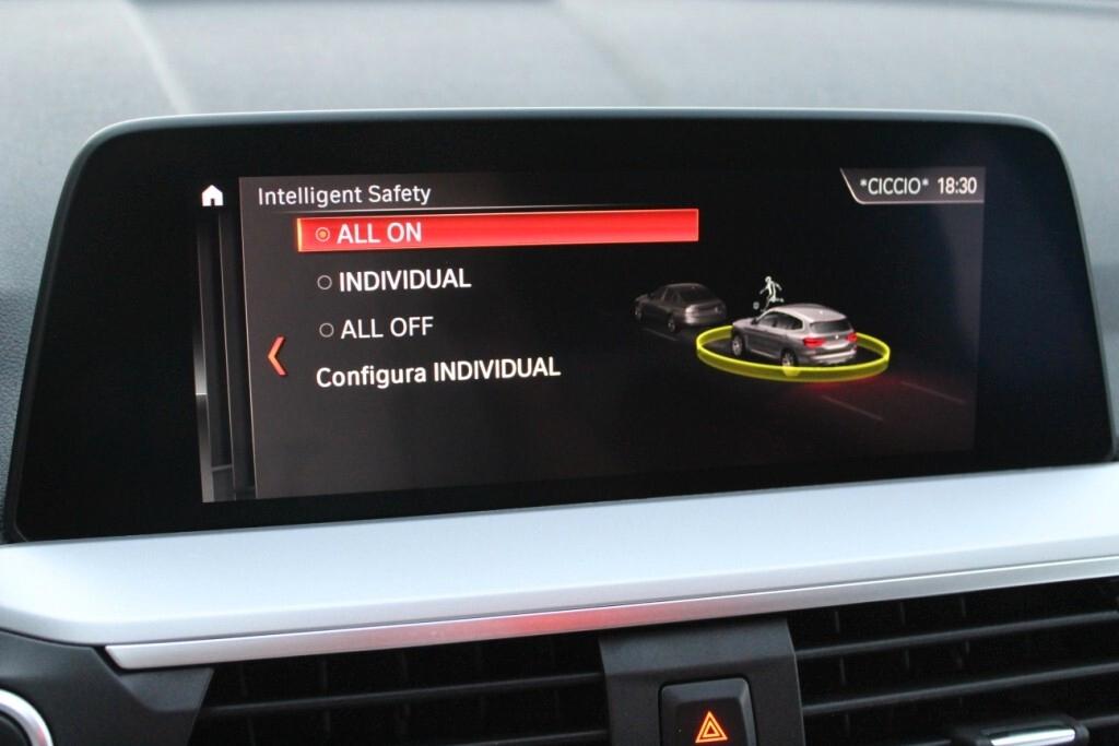 BMW X3 sDrive 150cv Aut. *LED *Carplay