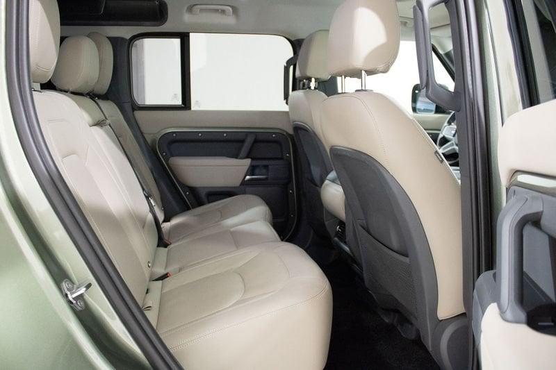 Land Rover Defender 3.0 D6 200cv 110 S AWD auto.