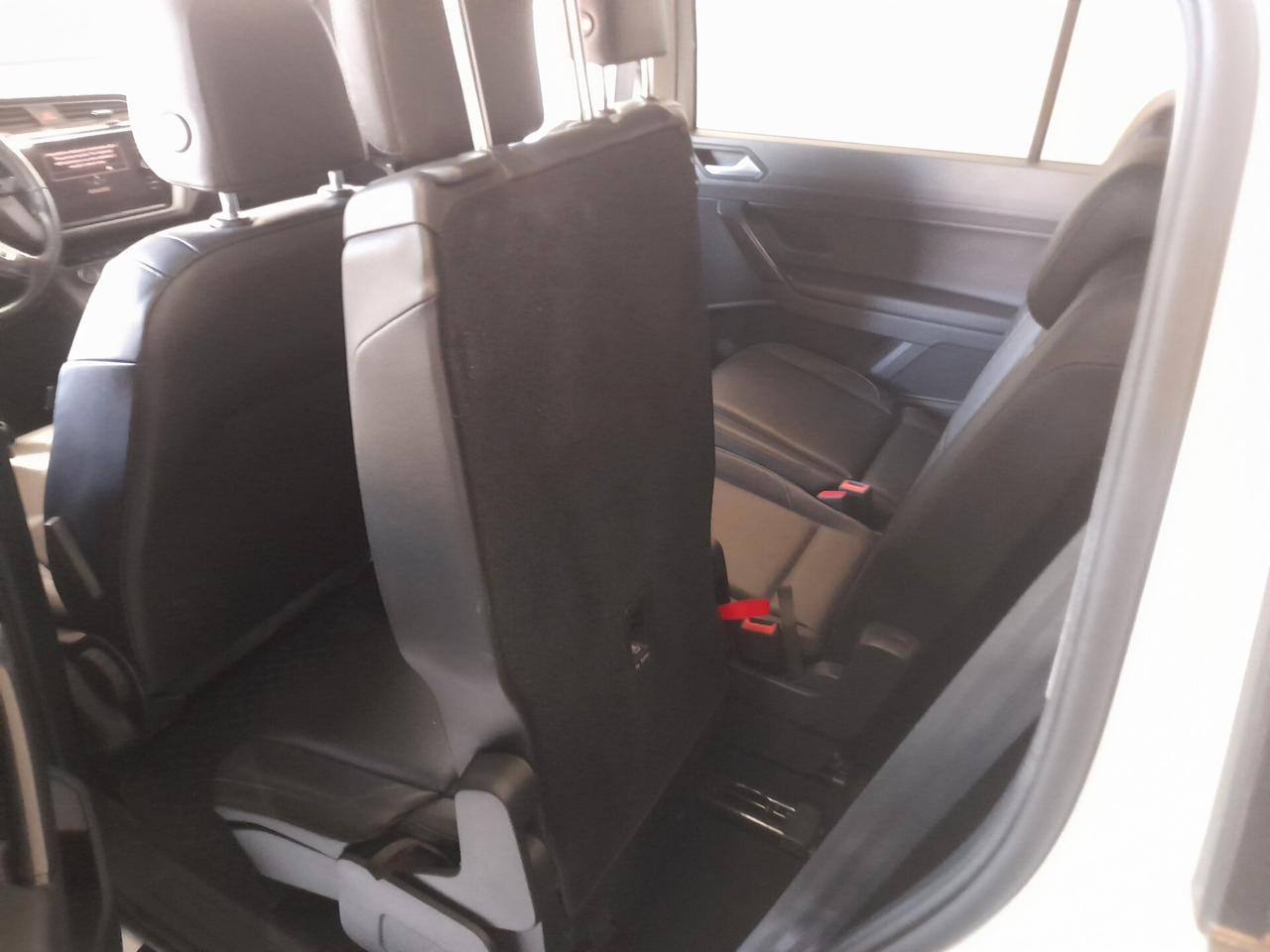 Volkswagen Touran 2.0 TDI 7 POSTI