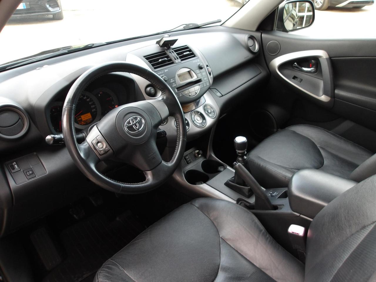 Toyota RAV4 5 Porte RAV4 2.2 d-4d Luxury 177cv