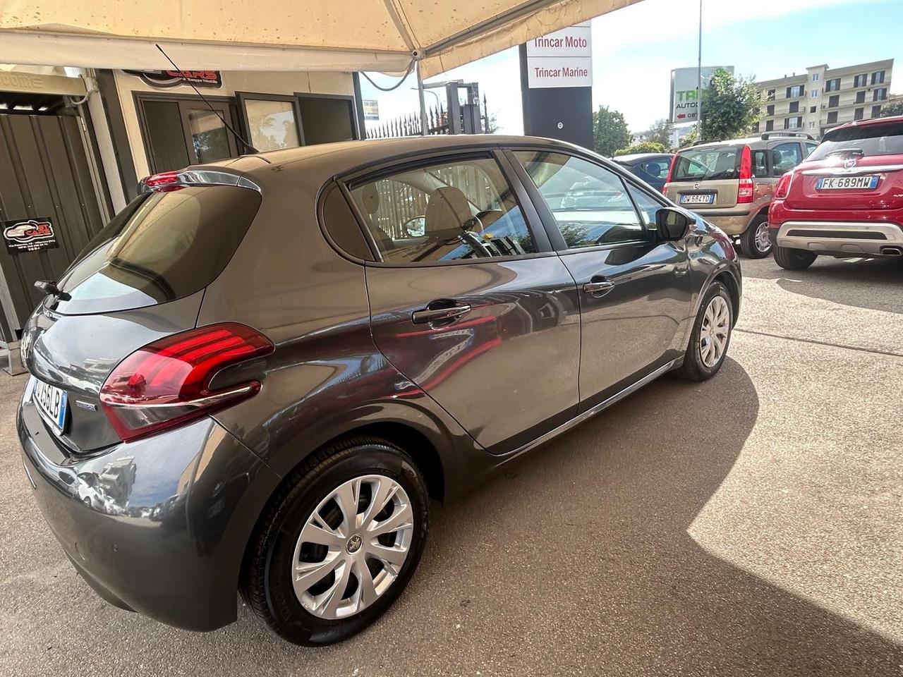 Peugeot 208 BlueHDi 75 5 porte Allure