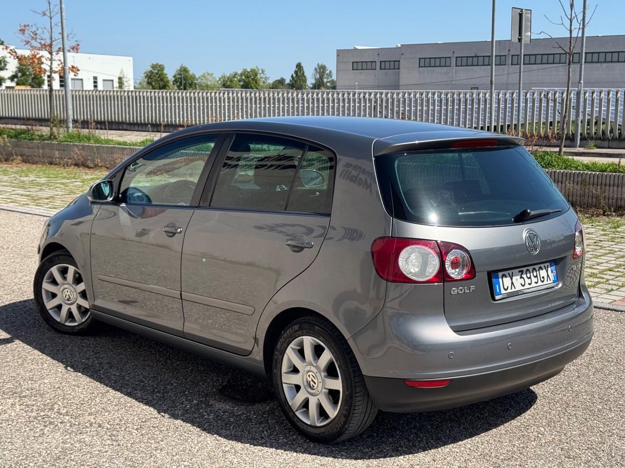 Volkswagen Golf 5 Plus 1.6 16V FSI Neopatentati