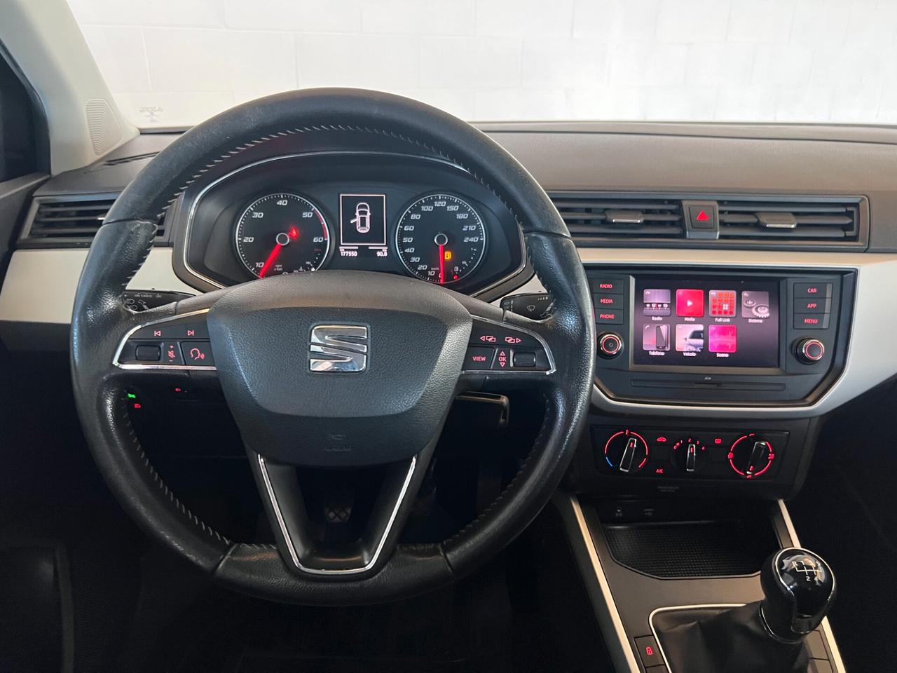 Seat Arona 1.6 TDI 95 CV XCELLENCE ok neopatentati