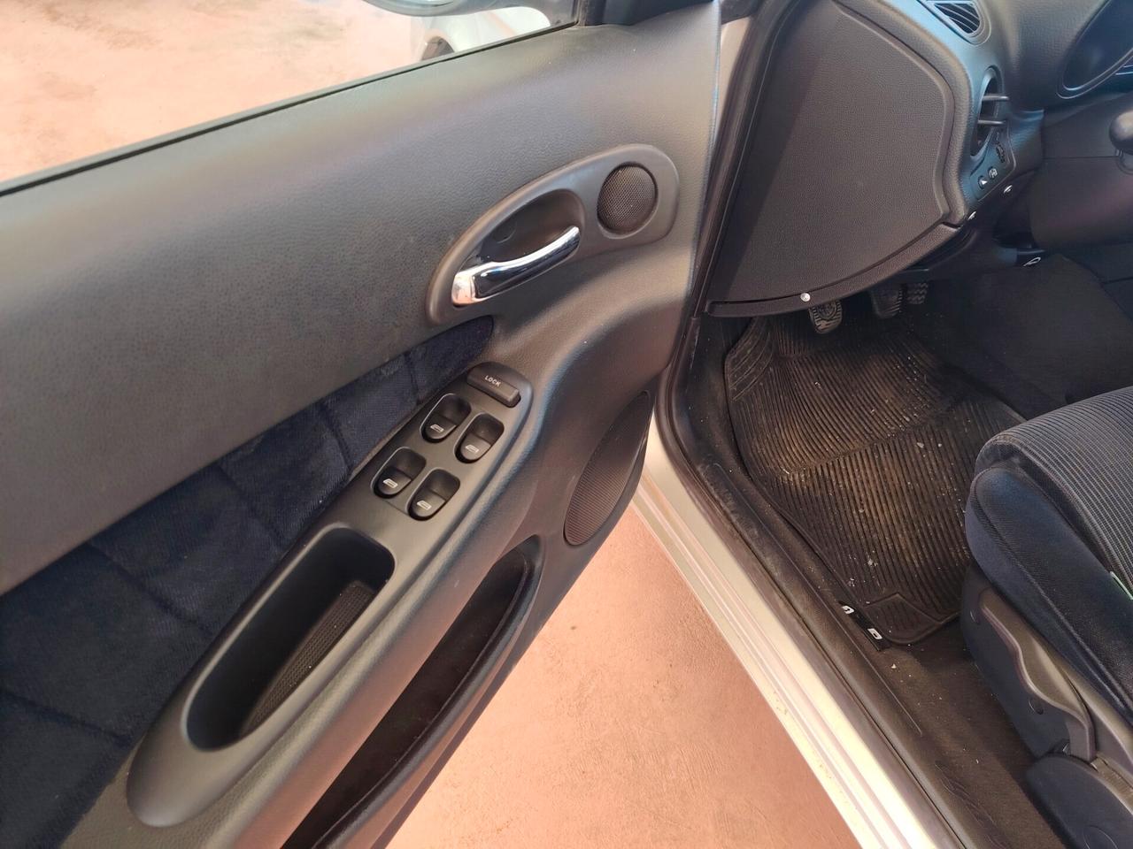 Alfa Romeo 156 1.6i 16V Twin Spark cat Progression