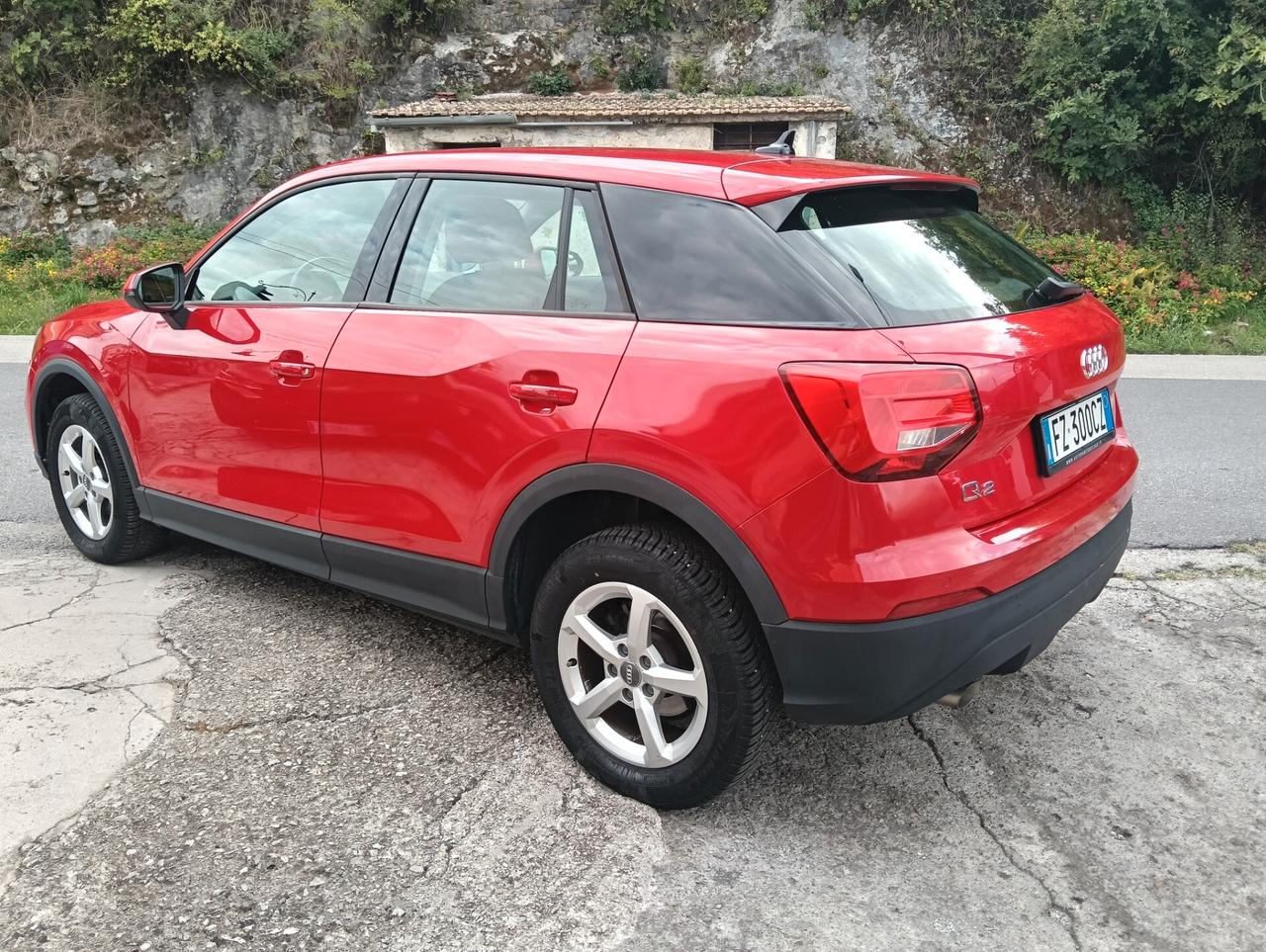Audi Q2 30 TDI Business Design