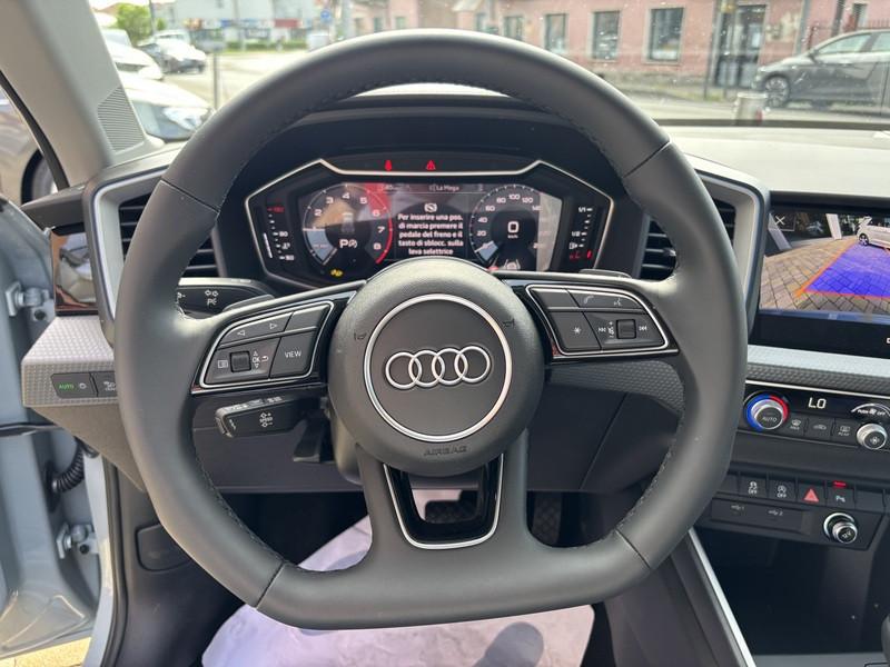 Audi A1 Sportback 30 1.0 tfsi S Line Edition 116cv s-tronic LED-PHONE APPS-17"