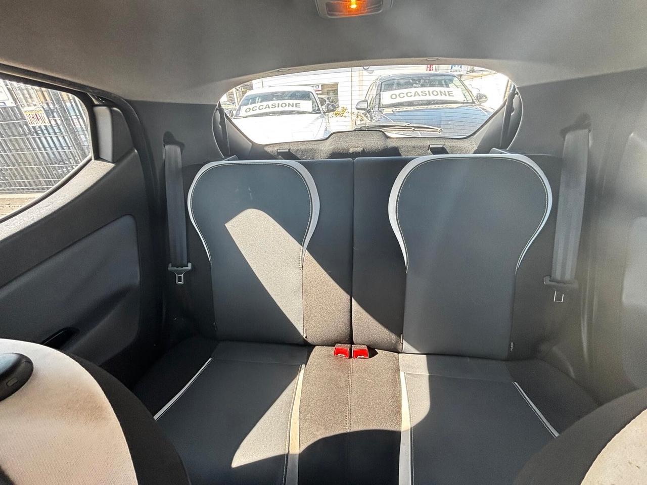 Lancia Ypsilon 0.9 TwinAir 85 CV 5 porte Metano Ecochic Elefantino