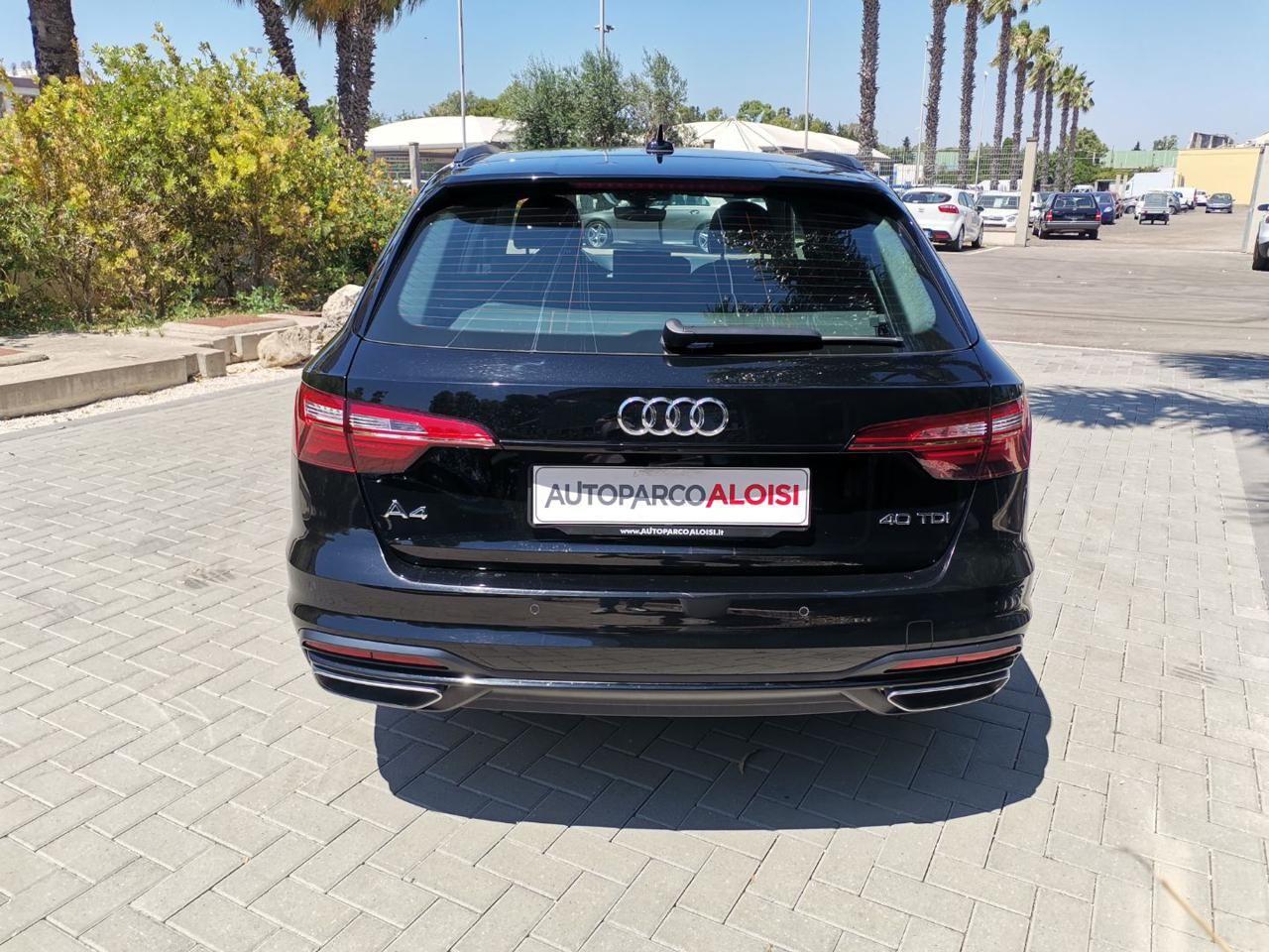 Audi A4 Avant 40 TDI S tronic TOTAL BLACK