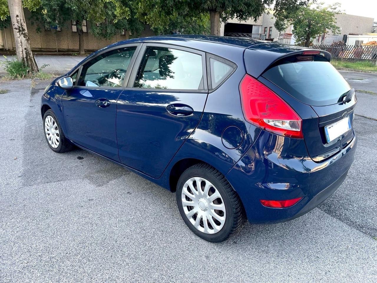 Ford Fiesta 1.4 5 porte Bz.- GPL Titanium per Neopatentati