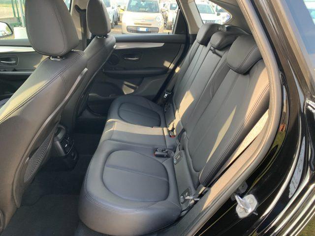 BMW 216 i Active Tourer Luxury