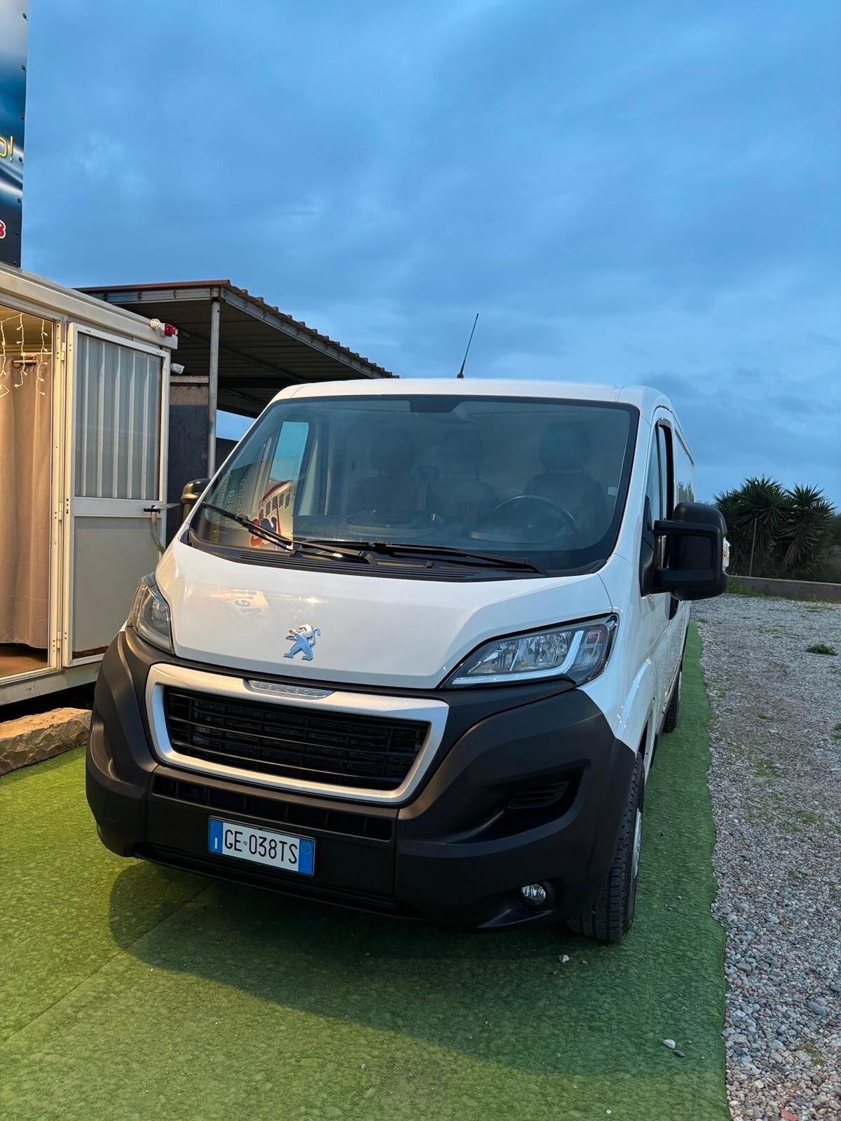 PEUGEOT BOXER FURGONE 3 POSTI DIESEL 2.2 IVA ESPOSTA