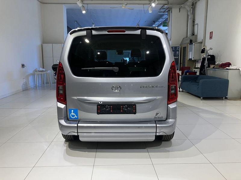 Toyota Proace City 1.2 110 CV PC 5p. Executive Trasporto Disabili 4+1