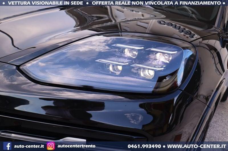 Porsche Cayenne Coupè 3.0 V6 Coupè E-Hybrid Black Edition Sport Design