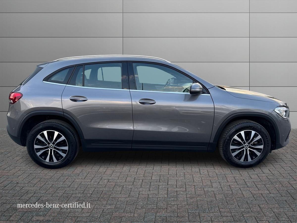 Mercedes-Benz GLA-H247 2020 - GLA 180 d Sport auto