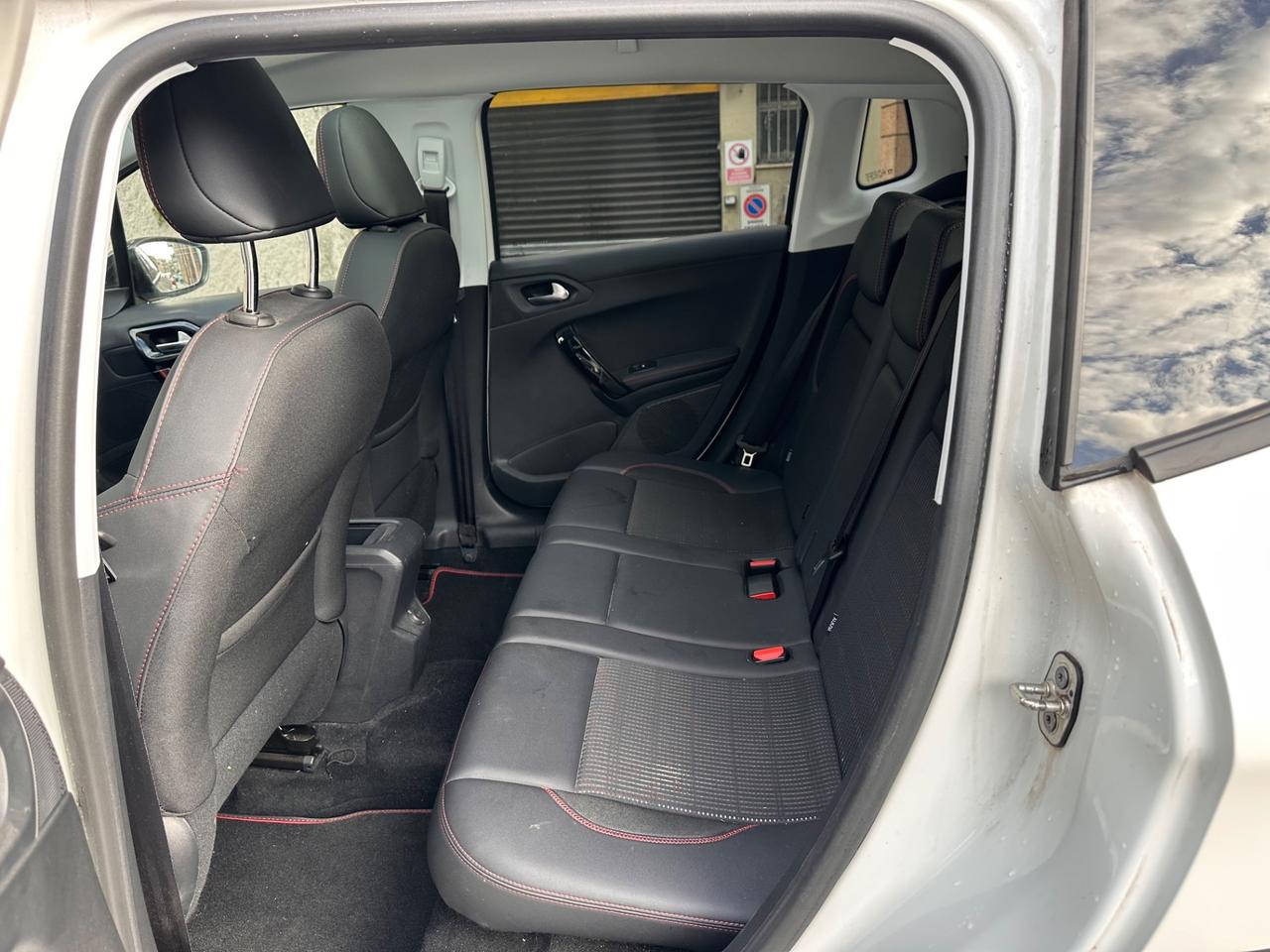 Peugeot 2008 PureTech Turbo 110 EAT6 S&S GT Line - Distribuzione Nuova