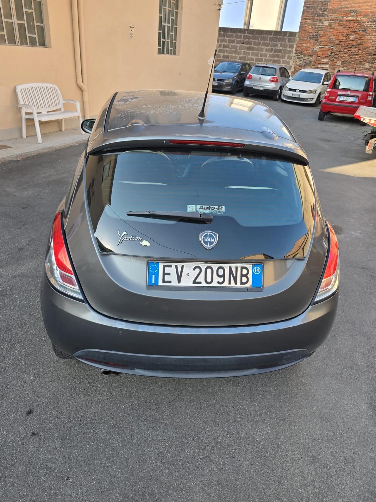 Lancia Ypsilon 1.2 69 CV 5 porte S&S Platinum